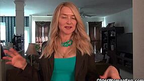 Wow, MILFs Eva and Kelli get wild after mall shopping!