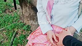 Studyante Sa Gubat Tinira Pinutokan Sa Bilat!