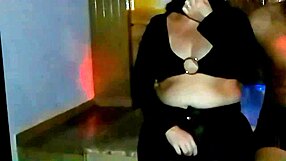 i watch my wife suck an 18-year-old guy while filming with portuguese subtitles