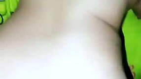 Indonesian Maid Squirts