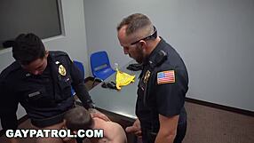 man, i watched this pimp get busted and his gay hoes take cop dick!