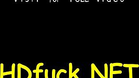 Fan! Tjej 18+ skönhet studsar vilt på hård stånd med tight fitta som griper hårt!