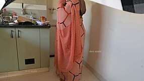 Tamil House Owner Jerks Dick in Front of Maid Sasikala in Kitchen