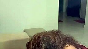 hey, this delicious puta lets him penetrate her deep