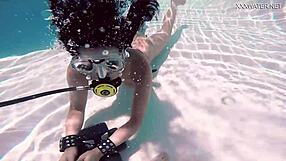Ever seen Brita Piskova finger herself underwater in a swimming pool?