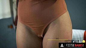 I love how Leanne's foot fetish gets answered by Kristof Cale.