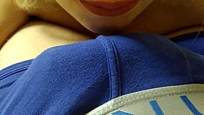 SWEET BLOWJOB FROM GIRLFRIEND CUM IN MOUTH ONLY