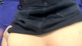 Big Butt Girl Riding Cock?