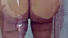 Surprise In The Bathroom With A Mature Woman With A Big Ass