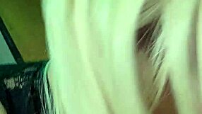 gorgeous t-girl slobs on the knob with horny sucking