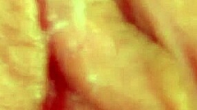 I pleasure myself with toys in heels