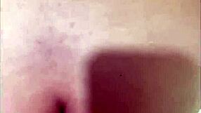 Tako sem navdušen ko jo hitro nagačim v kopalnici po zabavi