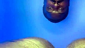 Tô entrando na buceta peluda da minha namorada agora!