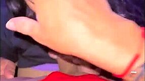 Poslušna debelčica z velikimi joškami globoko grlo in misijonarska krema