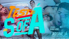 Is that novinho sucking that mega grossa piroca