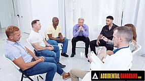 Fui Tomar Banho Na Casa Dos Primos Do Meu Marido Ai Meu Marido Entrou No Banheiro Logo Em Seguida Todo Mundo Quis Comer A Minha Buceta Junto Com Ele