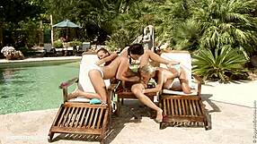 Fisting Action with Klada Nevena and Melanie