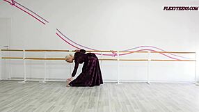 Anna Sigarga Shows Unseen Gymnastics Moves on Sofa in Stunning Display