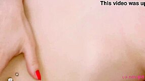 super hot newcomer reveals her sexy body in steamy detail