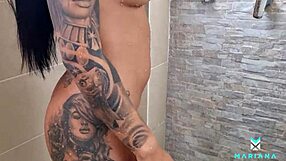 Bratranec vohuni in trdo jebe mojo rit