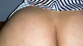 fiesta en casa compa�era finge no sentir verga pero quiere chimar secretaria chapina