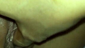 Vijetnamska najstnica 18+ pokaže osupljiv prsi v delu 2