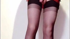 Wow! Selena Masturbating in Tight Court Corset