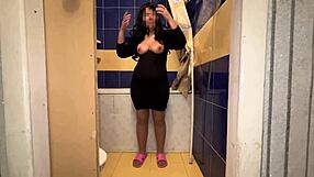 Mom, show your boobs before that anal sex on your big ass?