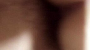 Máy Bay 32 Tuổi Ngon Như Thiếu Nữ - Feel Her Asian Vietnamese Charm in Every Move!