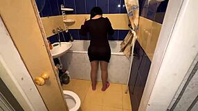 Mama, tunjukin toket dulu sebelum anal pantat gede?