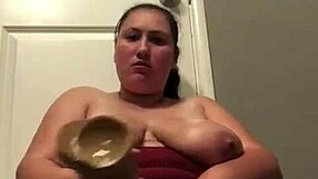 Efter arbejde slapper jeg af med dildo føler mig lidt horete