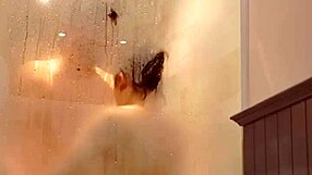 Vợ Ỉp Bị Ịt Trong Phòng Tắm Với Cum Và Cumshot