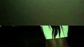 Sexy ebony queen getting naked 😍