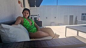 me follo a la nueva vecina del edificio