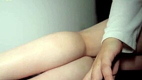 Analno z mamilo s strani, sperma na veliki riti, prešuštnjava latinska žena joka kot psička v vrelini