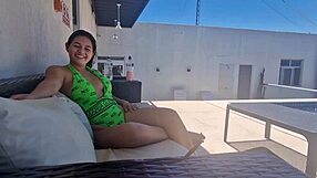 me follo a la nueva vecina del edificio