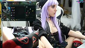 teen girl masturbates while playing league of legends urf mode
