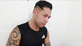 Subi Na Moto E Na Pica Do Meu Amigo