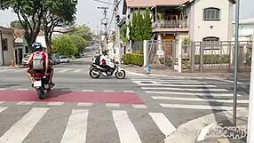 Subi Na Moto E Na Pica Do Meu Amigo