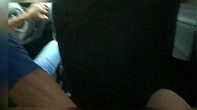 Provoquei o Uber e Deixei Ele Brincar com Minha Bucetinha