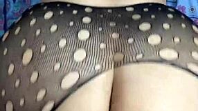 la madrastra de mi amigo tiene un culo impresionante y me la acabe follando - sexo casero real