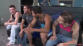Сырая оргия с 4 горячими гетеросексуальными парнями!