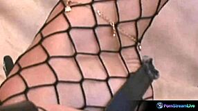 I dare to join this intense threesome with anal and blowjobs.