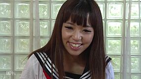 Akari kiriyama in uniform?