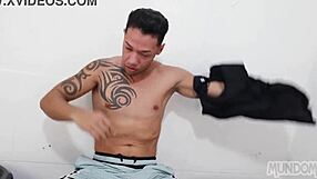 Subi Na Moto E Na Pica Do Meu Amigo