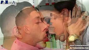 Wanita Eropa Payudara Besar Kasih Blowjob Handjob ke Kontol Monster di Salon Rambut Spanyol Cumshot