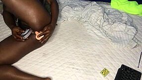 watch me cum massively after using dildo in both holes