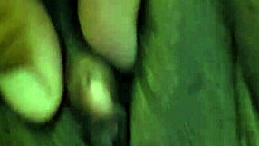 playing with mature ebony bbw pussy