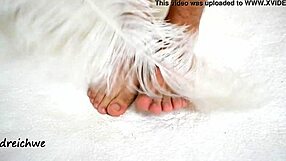 i love this man's huge gay fetish feet in high definition