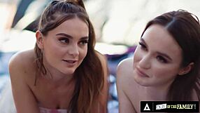 Two stepsisters fuck together like old times 😏